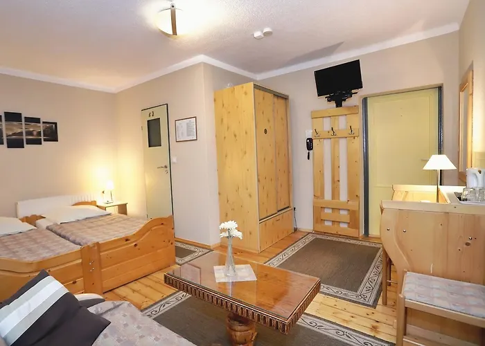 Tara Guest house Jelesnia